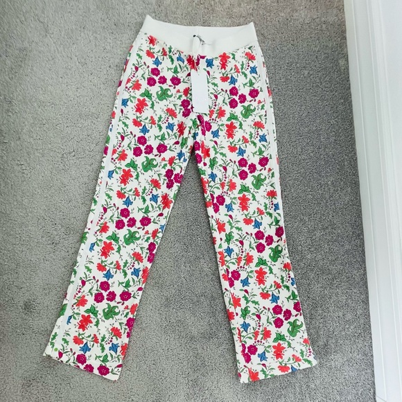 New authentic Escada set of matching jacket and pants. Soft cotton Streetwear. - Picture 14 of 15